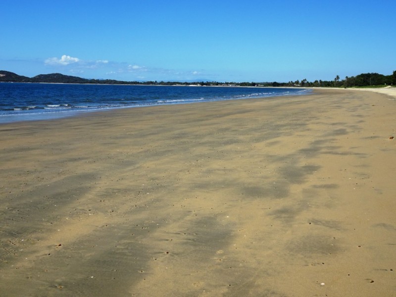 71 Queens Beach Esplanade, Bowen QLD 4805 Lawtos Barefoot Real Estate