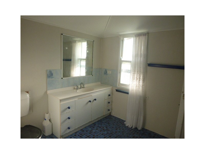 106 Powell Street, Bowen QLD 4805