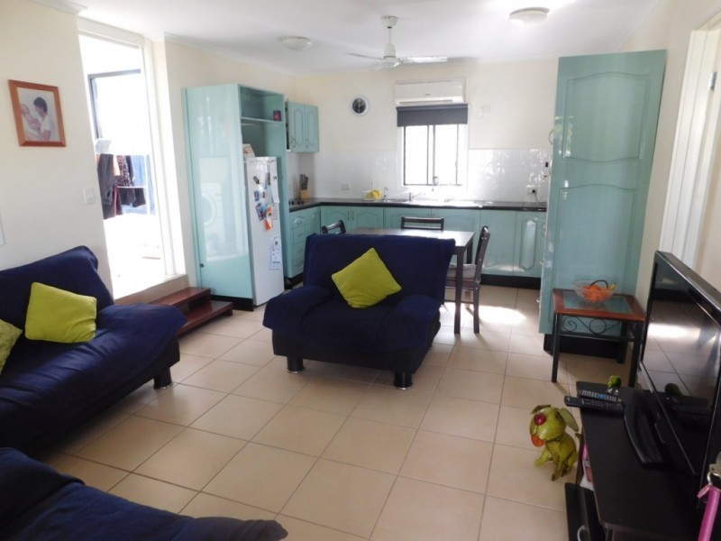 25 Field Street, Bowen QLD 4805