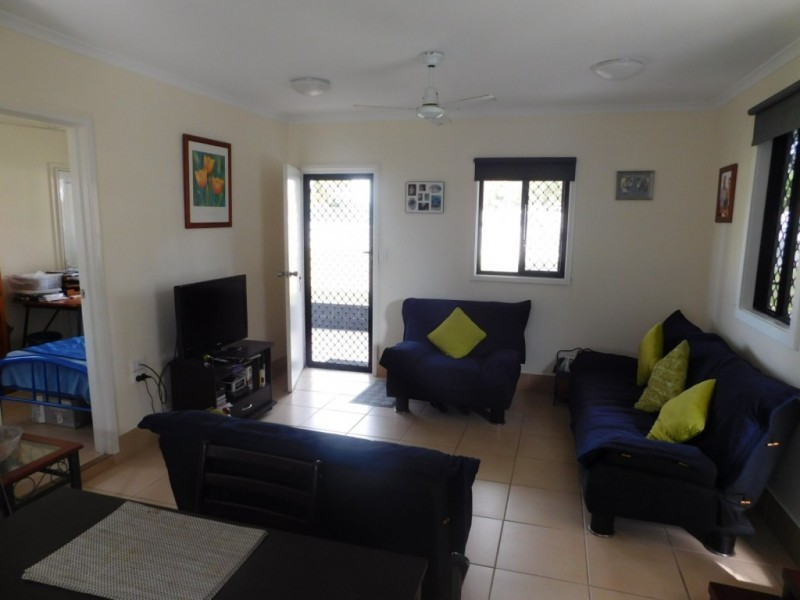 25 Field Street, Bowen QLD 4805