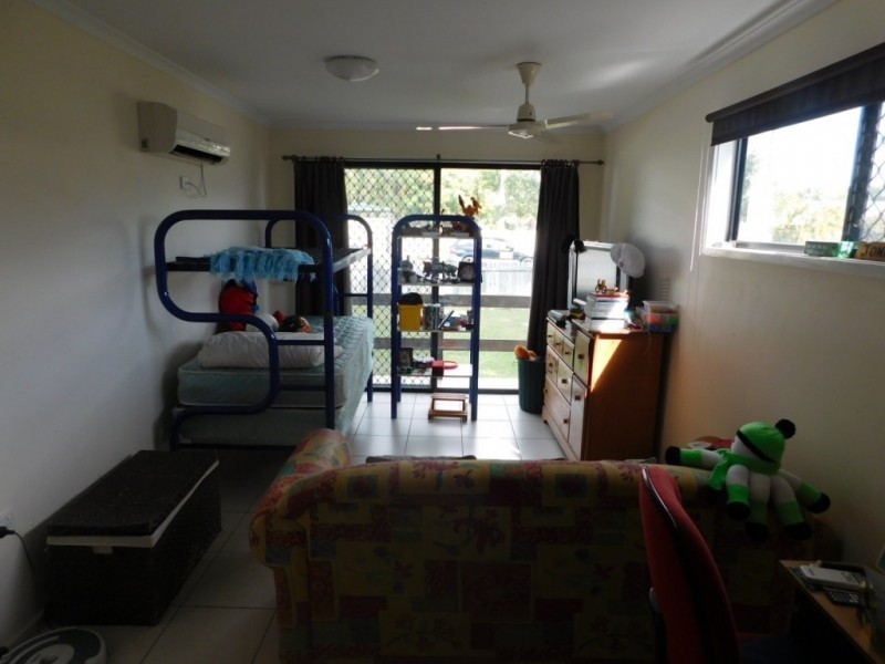 25 Field Street, Bowen QLD 4805