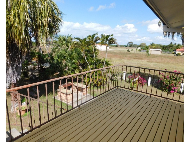 54 Avoca Road, Bowen QLD 4805