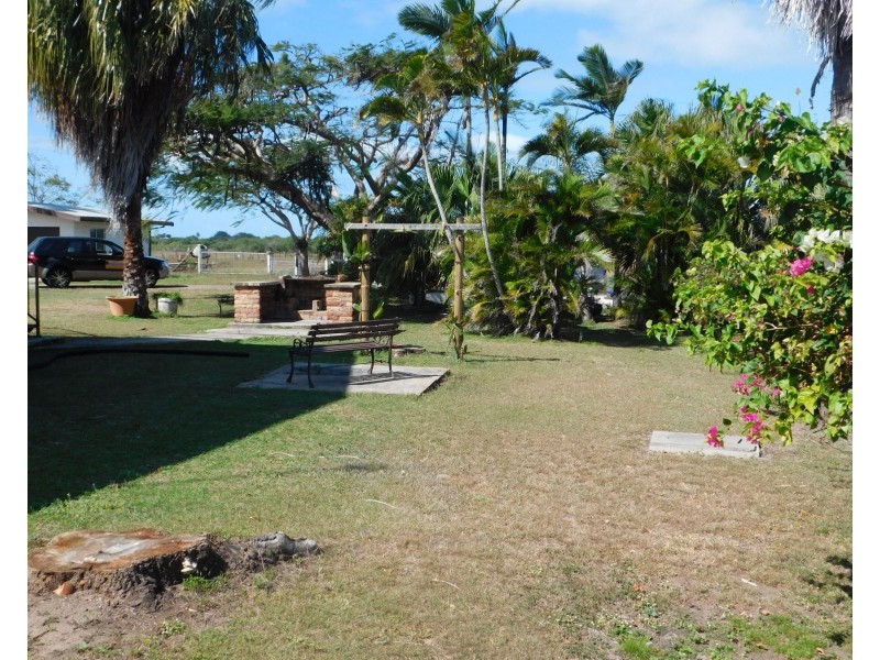 54 Avoca Road, Bowen QLD 4805