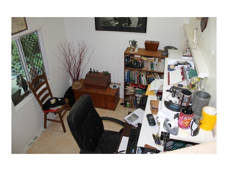 4 Livingstone Street, Bowen QLD 4805