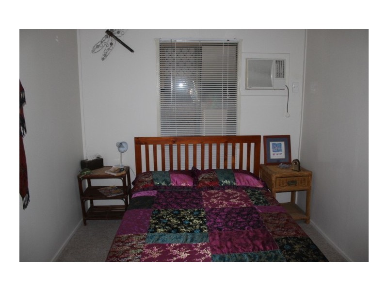 4 Livingstone Street, Bowen QLD 4805