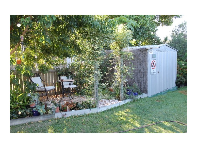 4 Livingstone Street, Bowen QLD 4805