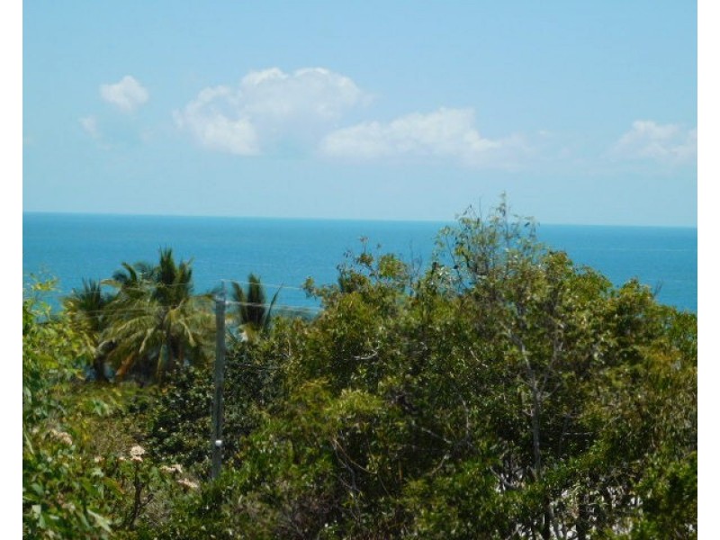 22 Rose Bay Road, Bowen QLD 4805