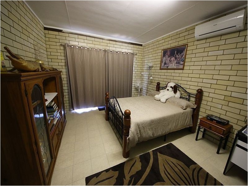 74 Eighth Street, Home Hill QLD 4806