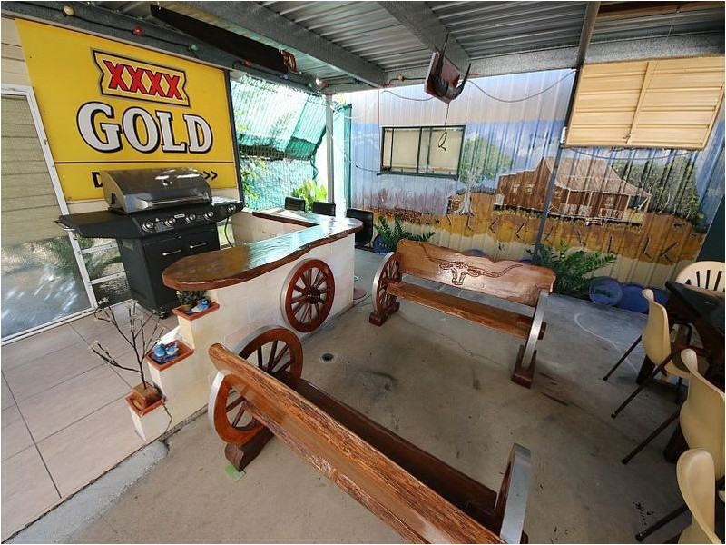 74 Eighth Street, Home Hill QLD 4806