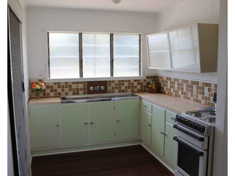 8 Marshall Street, Bowen QLD 4805