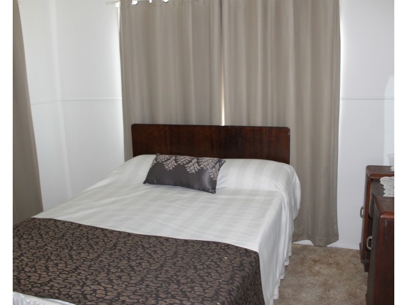 8 Marshall Street, Bowen QLD 4805