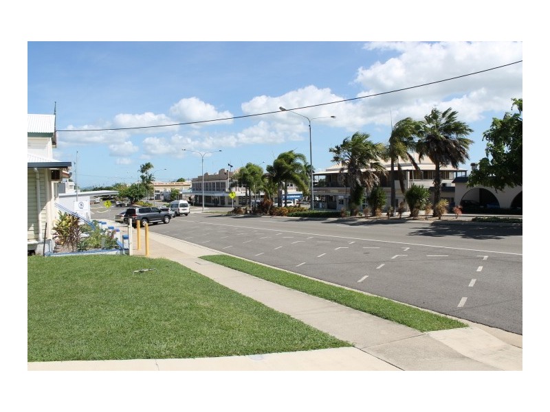 54 Herbert Street, Bowen QLD 4805