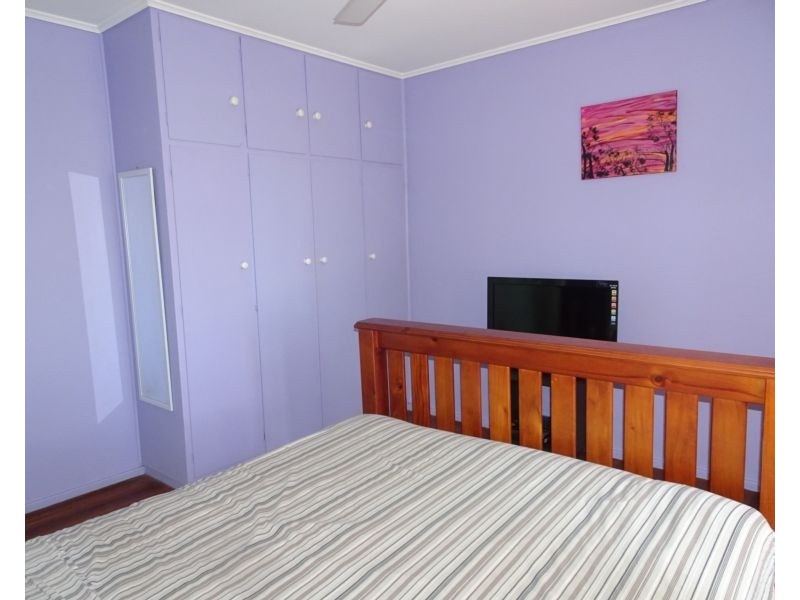 94 Gregory Street, Bowen QLD 4805