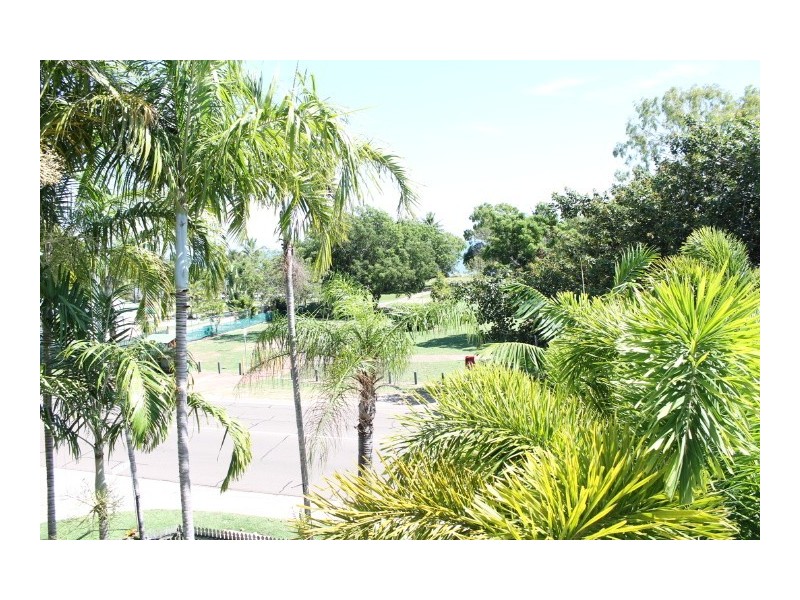 11/89 Horseshoe Bay Road, Bowen QLD 4805
