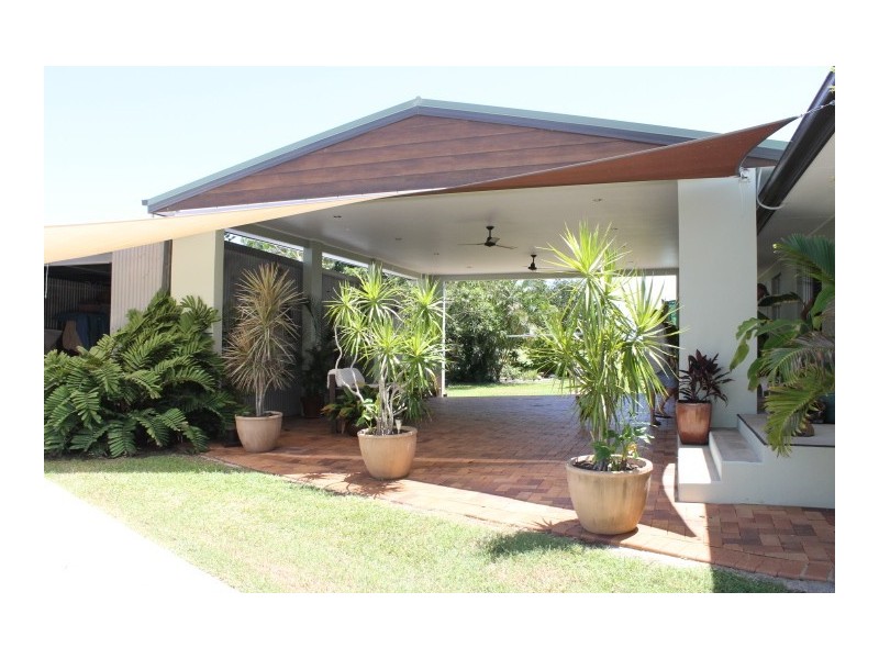 175 Inveroona Road, Bowen QLD 4805