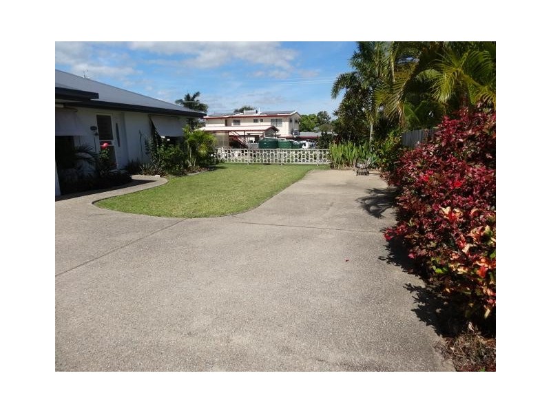 15 Catalina Court, Bowen QLD 4805