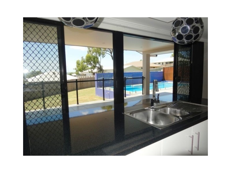 1 Siesta Court, Bowen QLD 4805