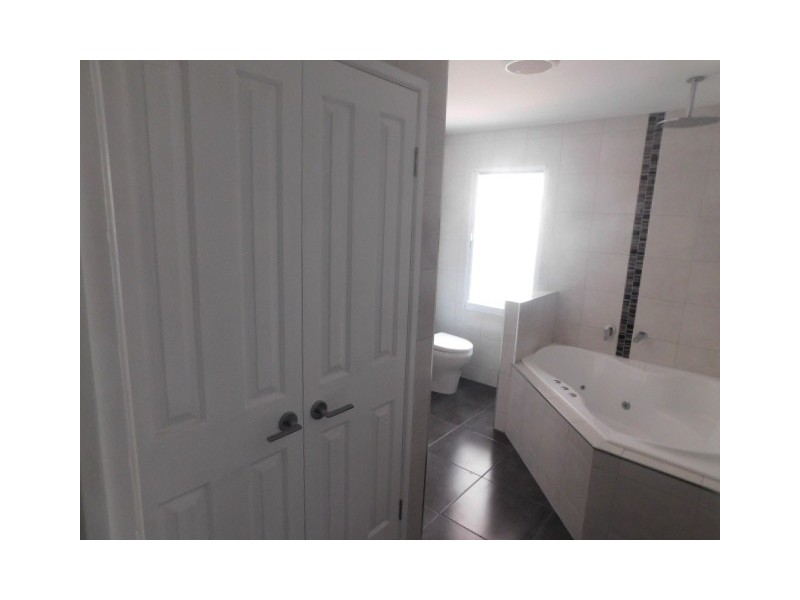 107 Leichhardt Street, Bowen QLD 4805