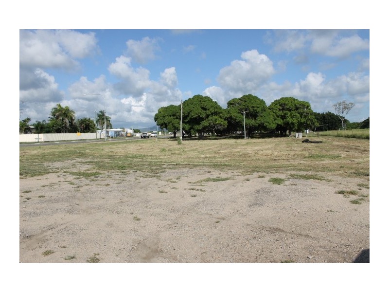 19090 Bruce Highway, Bowen QLD 4805