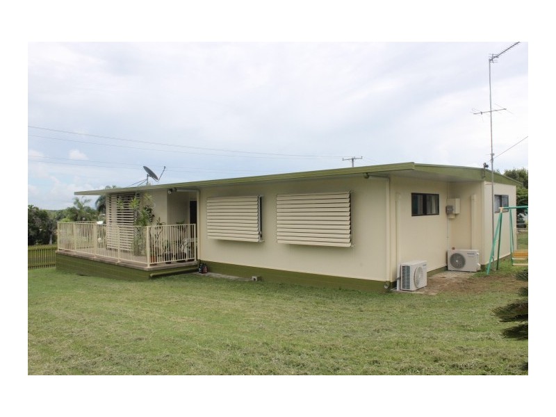 12 Sunset Crescent, Bowen QLD 4805