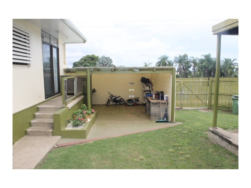 12 Sunset Crescent, Bowen QLD 4805