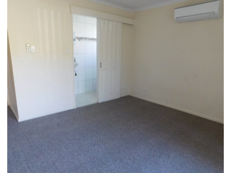 4 Allan Place, Bowen QLD 4805