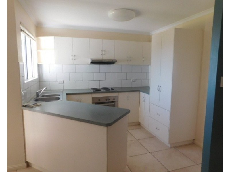 4 Allan Place, Bowen QLD 4805