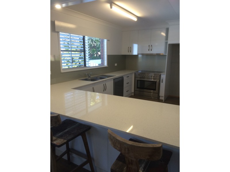 25 Rose Bay Road, Bowen QLD 4805