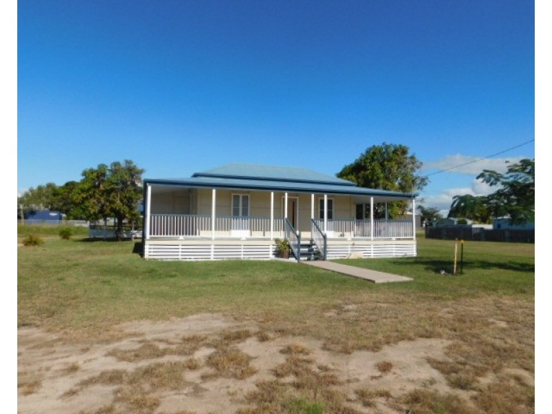 35 Dalrymple Street, Bowen QLD 4805