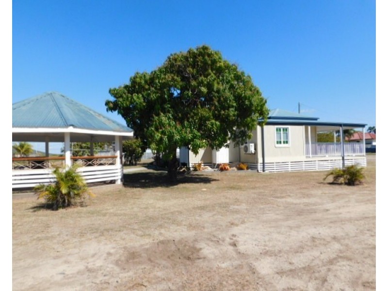 35 Dalrymple Street, Bowen QLD 4805