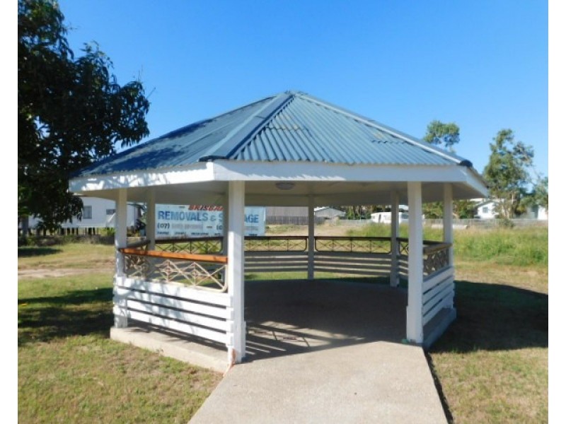35 Dalrymple Street, Bowen QLD 4805
