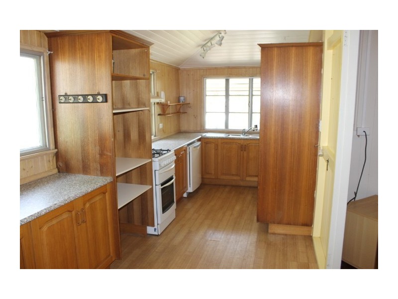 46 Poole Street, Bowen QLD 4805