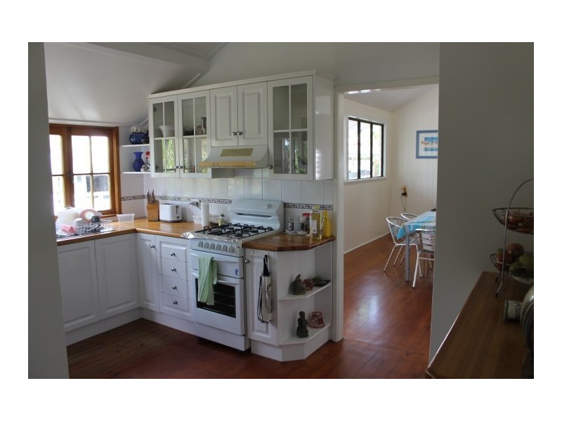 19 Poole Street, Bowen QLD 4805