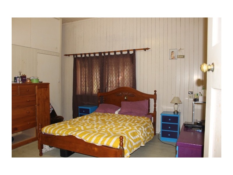 71 Poole Street, Bowen QLD 4805