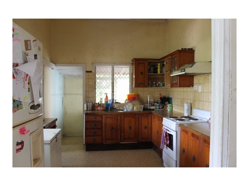 71 Poole Street, Bowen QLD 4805