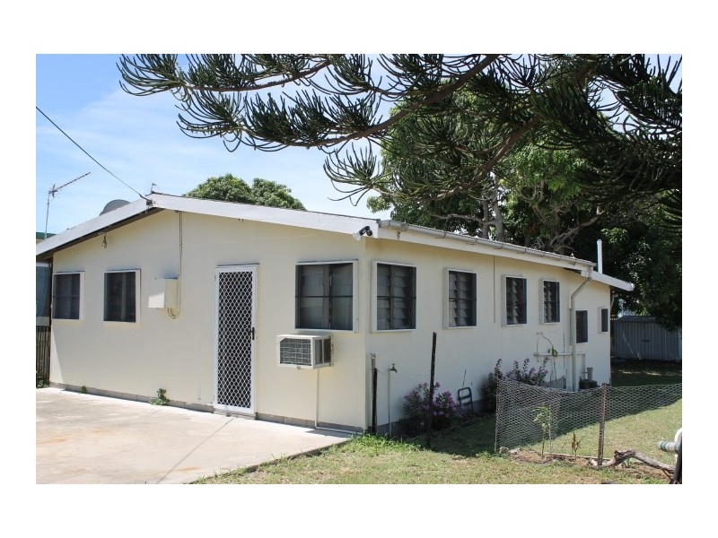 42 Creek Street, Bowen QLD 4805