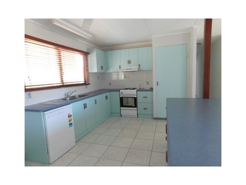 45 Holborne Street, Bowen QLD 4805