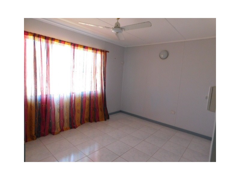 45 Holborne Street, Bowen QLD 4805