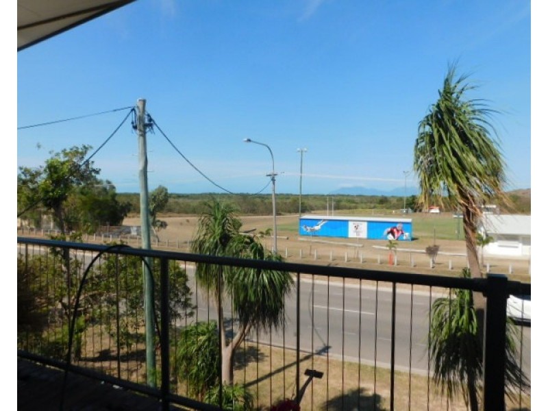 2B Hay Street, Bowen QLD 4805