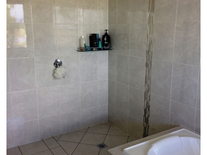 129 Inveroona Road, Bowen QLD 4805