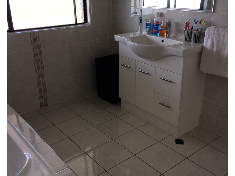 129 Inveroona Road, Bowen QLD 4805
