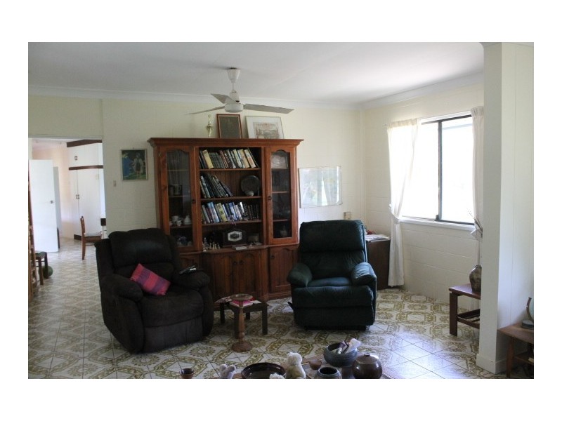 40 Inverdon Road, Bowen QLD 4805
