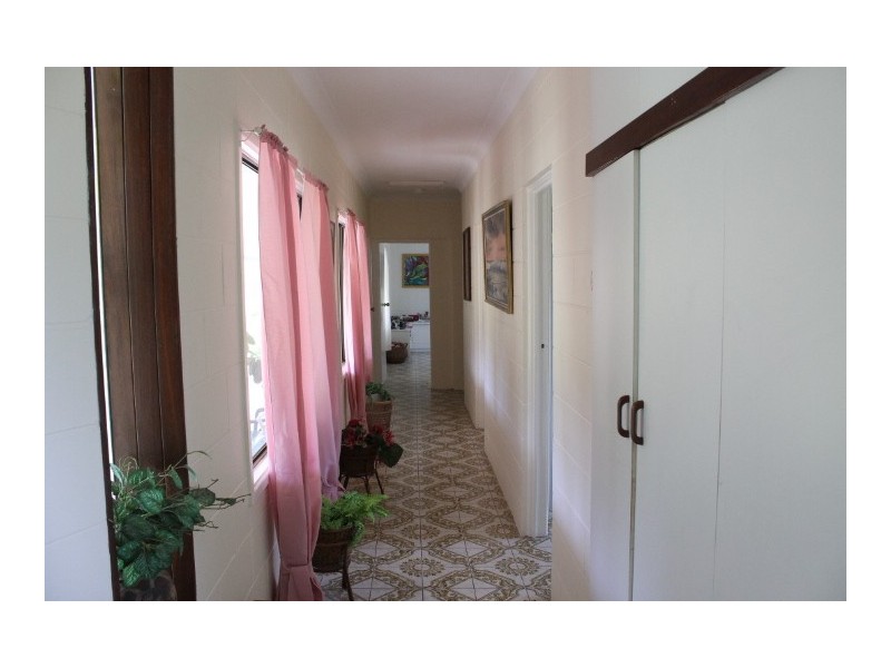 40 Inverdon Road, Bowen QLD 4805