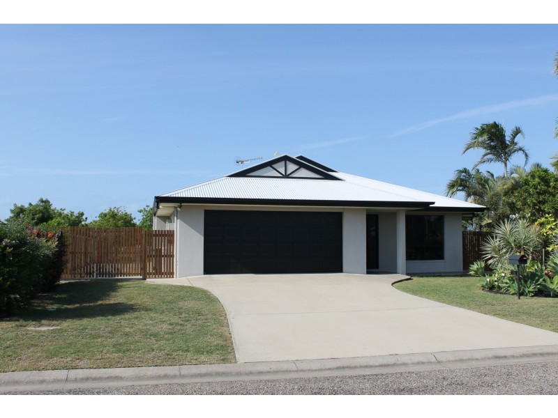 16 Lucinda Place, Bowen QLD 4805