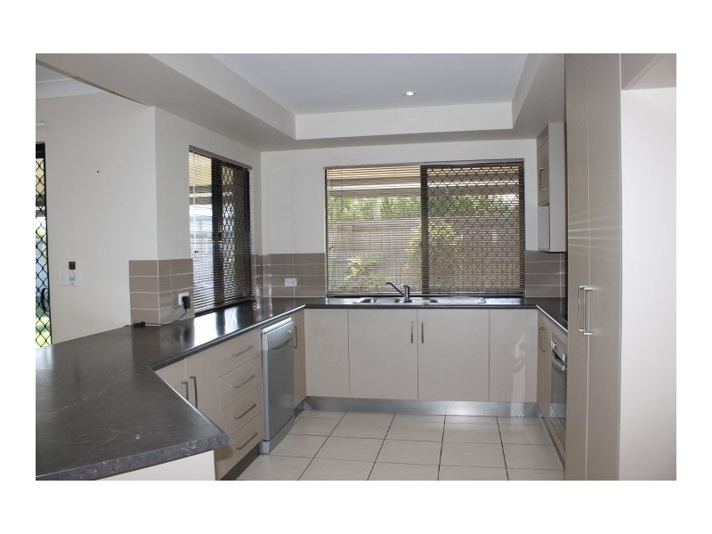 16 Lucinda Place, Bowen QLD 4805