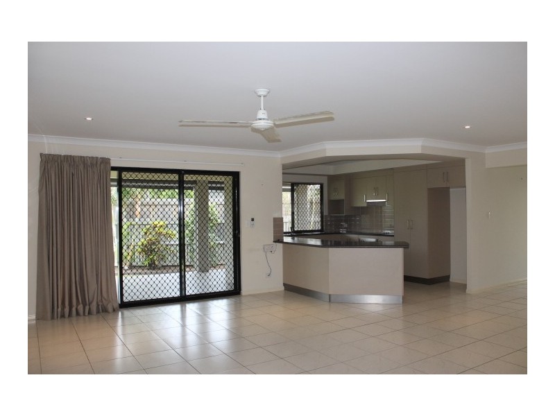 16 Lucinda Place, Bowen QLD 4805