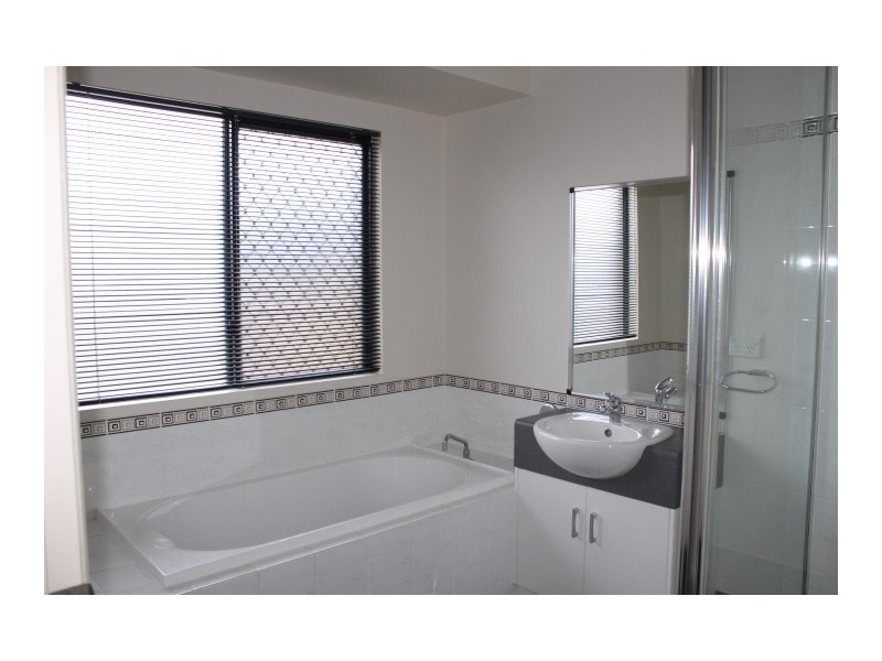 16 Lucinda Place, Bowen QLD 4805