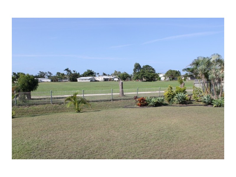 16 Lucinda Place, Bowen QLD 4805