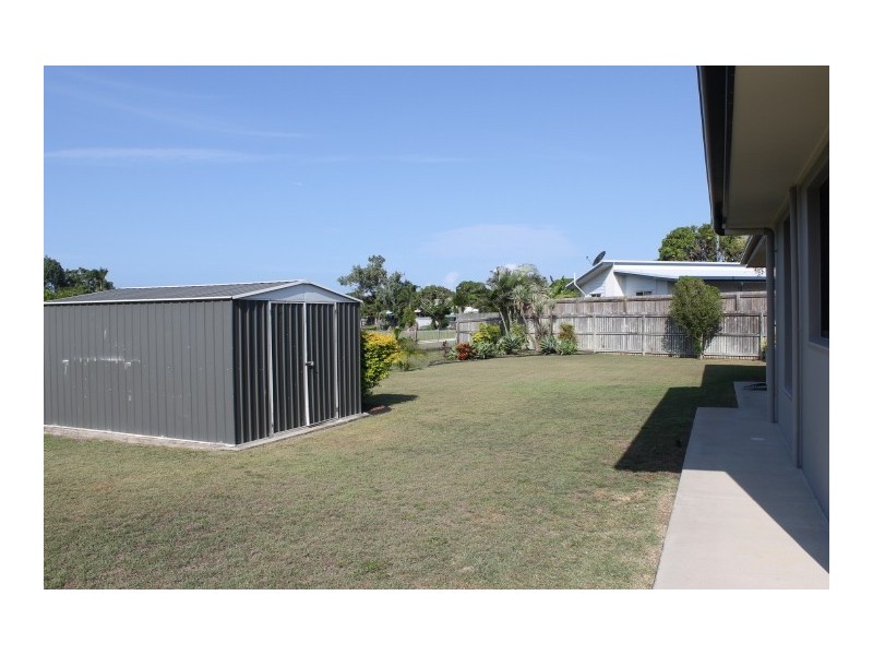 16 Lucinda Place, Bowen QLD 4805