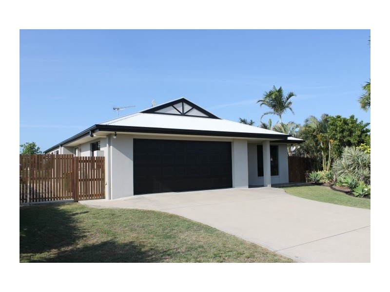 16 Lucinda Place, Bowen QLD 4805